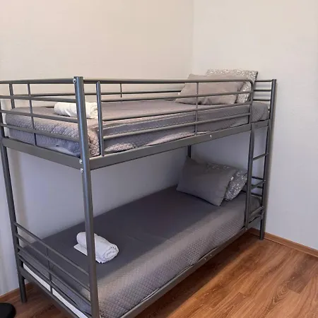 Enios Zwierzyniecka 6