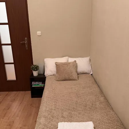 ホステル Enios Zwierzyniecka 6 クラクフ