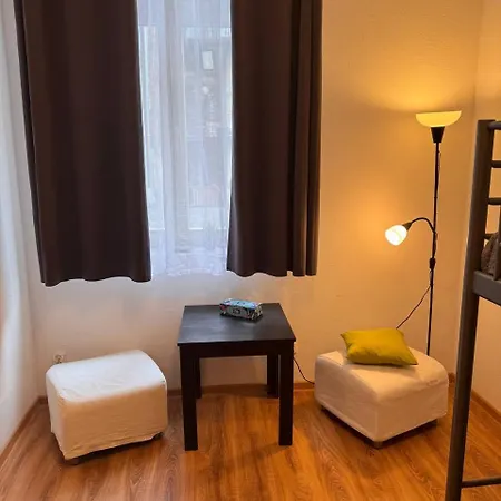 Enios Zwierzyniecka 6 * Krakov